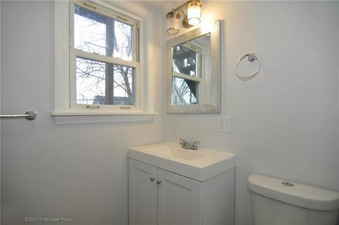 89 Summit St, Woonsocket, RI 02895 photo 9