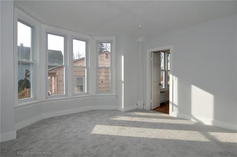 89 Summit St, Woonsocket, RI 02895 photo 23
