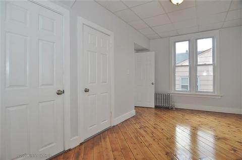 89 Summit St, Woonsocket, RI 02895 photo 24