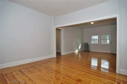 89 Summit St, Woonsocket, RI 02895 photo 11