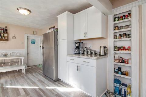 11 Lowe Ave, Warwick, RI 02889 photo 6
