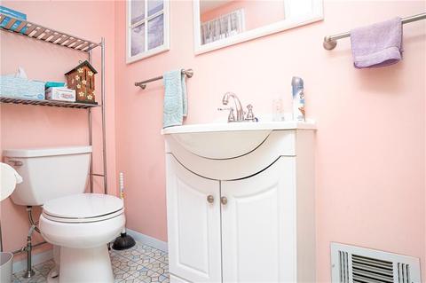 232 Douglas Rd, Warwick, RI 02886 photo 10
