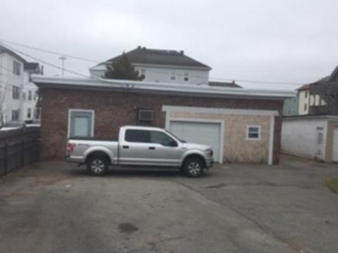 1030 Dwelly St, Fall River, MA 02724 photo 2