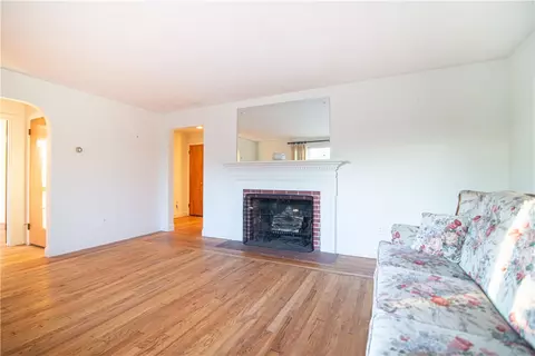 90 Spring St, Riverside, RI 02915 photo 15
