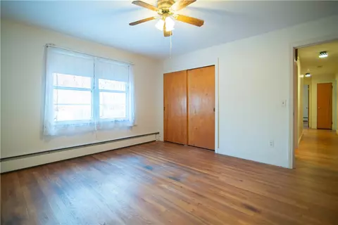 90 Spring St, Riverside, RI 02915 photo 8