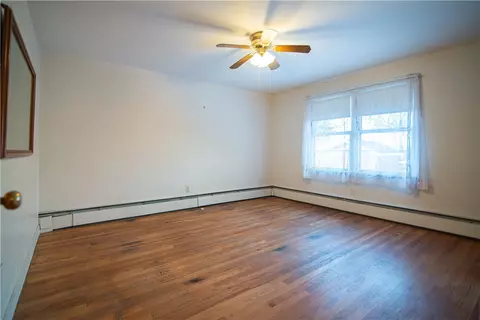 90 Spring St, Riverside, RI 02915 photo 6