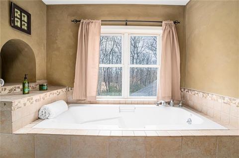 2 Rainone Ct, Coventry, RI 02816 photo 28