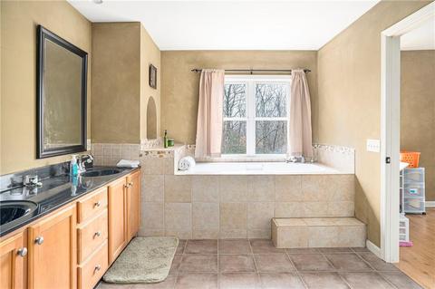 2 Rainone Ct, Coventry, RI 02816 photo 26