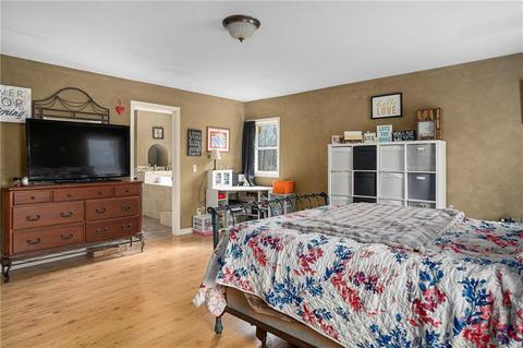 2 Rainone Ct, Coventry, RI 02816 photo 24