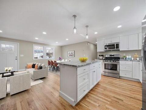 151 Fatima Dr, Warren, RI 02885 photo 3