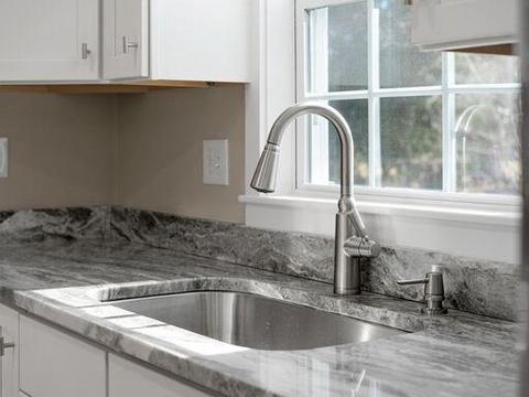 151 Fatima Dr, Warren, RI 02885 photo 8