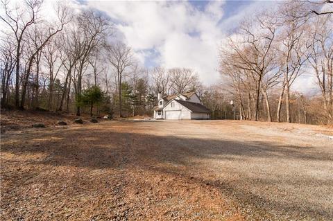 95 Blackinton Dr, Glocester, RI 02814 photo 3