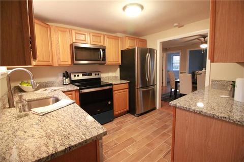 101 Pine Grove Ave, Warwick, RI 02889 photo 8