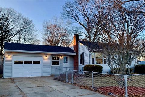 101 Pine Grove Ave, Warwick, RI 02889 photo 1