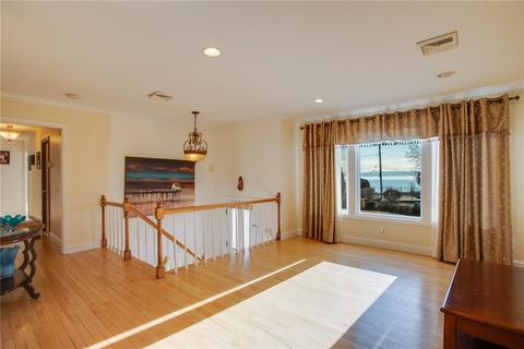 7 Stonegate Rd, Warren, RI 02885 photo 6