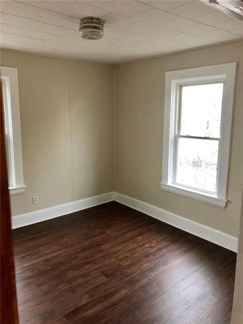 528 Elm St, Woonsocket, RI 02895 photo 5
