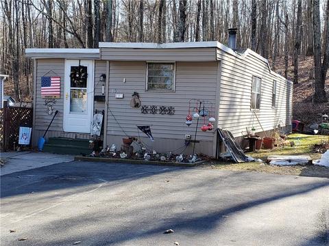 15 Hillside Dr, Mapleville, RI 02839 photo 1