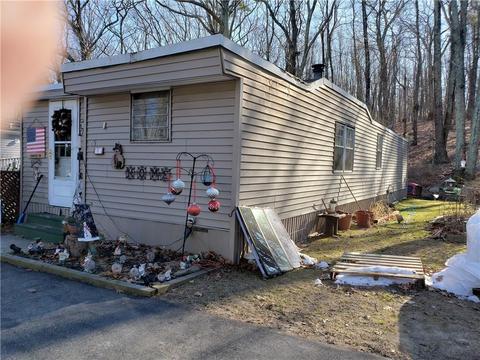 15 Hillside Dr, Mapleville, RI 02839 photo 2