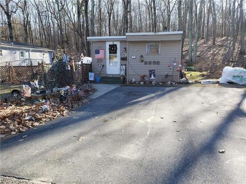 15 Hillside Dr, Mapleville, RI 02839 photo 4