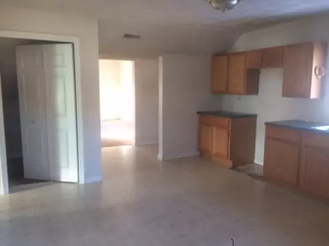 35 Pilgrim Ave, Coventry, RI 02816 photo 7