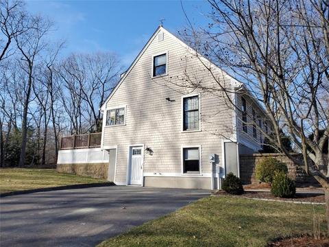 8 Danielle Ave, Westerly, RI 02891 photo 4
