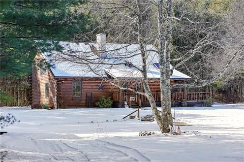 375 Maple Valley Rd, Coventry, RI 02816 photo 3