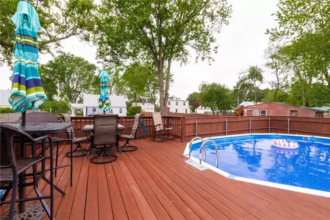 239 Smith St, Warwick, RI 02886 photo 31