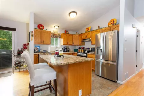 239 Smith St, Warwick, RI 02886 photo 9