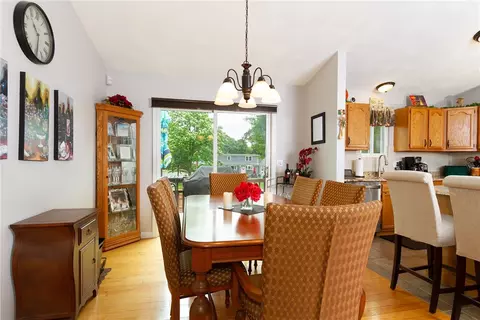 239 Smith St, Warwick, RI 02886 photo 13