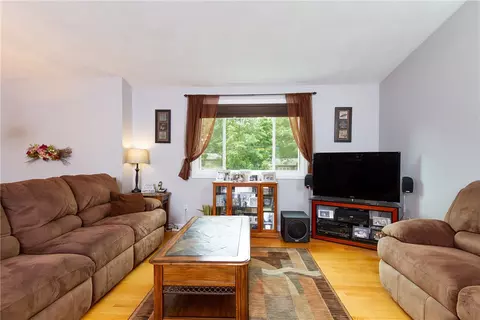 239 Smith St, Warwick, RI 02886 photo 6