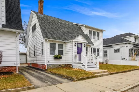 161 Elmore Ave, Woonsocket, RI 02895 photo 2