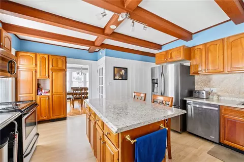 161 Elmore Ave, Woonsocket, RI 02895 photo 12