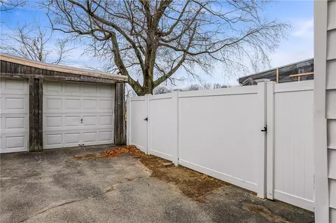 161 Elmore Ave, Woonsocket, RI 02895 photo 35