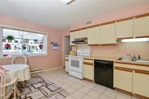 522 Quisset Ct, Warwick, RI 02886 photo 8