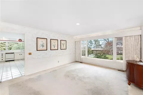 19 Creston Way, Warwick, RI 02886 photo 8