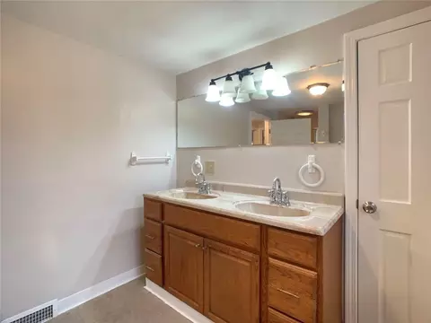 94 Community Rd, Warwick, RI 02889 photo 10
