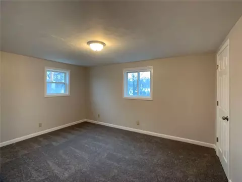 94 Community Rd, Warwick, RI 02889 photo 6