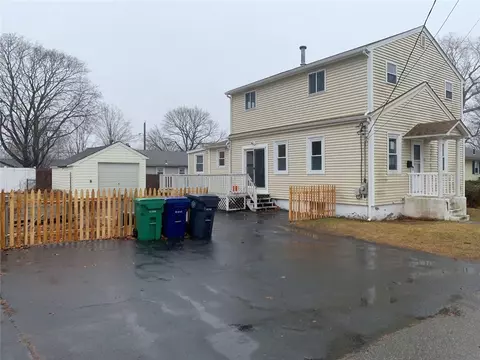 94 Community Rd, Warwick, RI 02889 photo 1