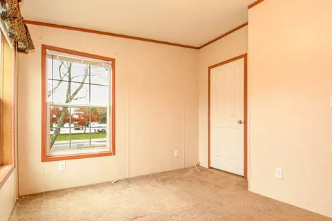 29 Valiant Dr, Coventry, RI 02816 photo 18