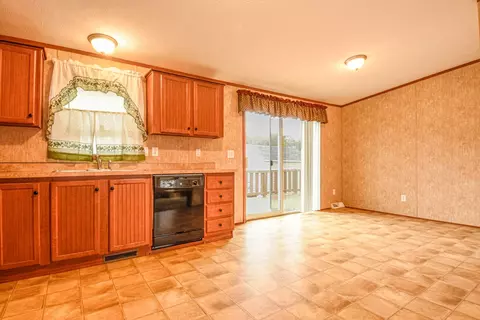 29 Valiant Dr, Coventry, RI 02816 photo 6