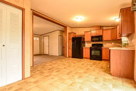 29 Valiant Dr, Coventry, RI 02816 photo 5