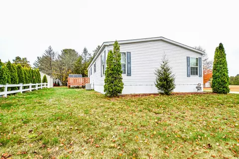 29 Valiant Dr, Coventry, RI 02816 photo 3