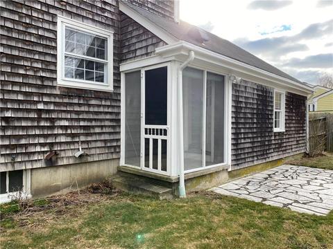 30 Everett St, Middletown, RI 02842 photo 25