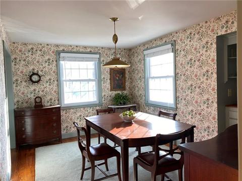 30 Everett St, Middletown, RI 02842 photo 9