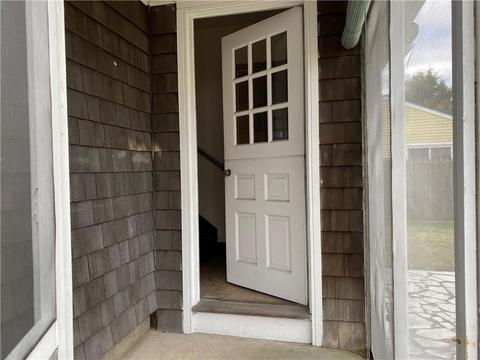 30 Everett St, Middletown, RI 02842 photo 23