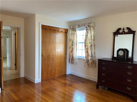 30 Everett St, Middletown, RI 02842 photo 12