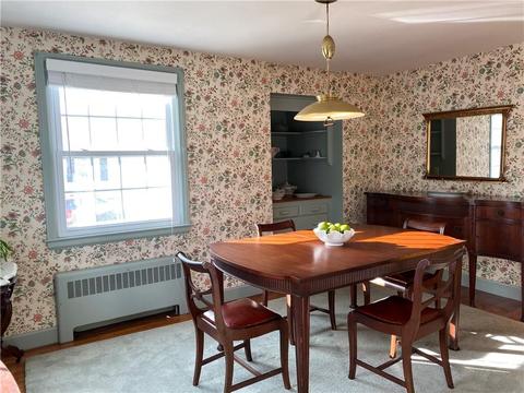 30 Everett St, Middletown, RI 02842 photo 8
