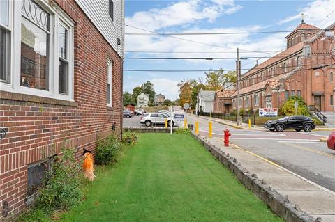 123 Second Ave, Woonsocket, RI 02895 photo 22