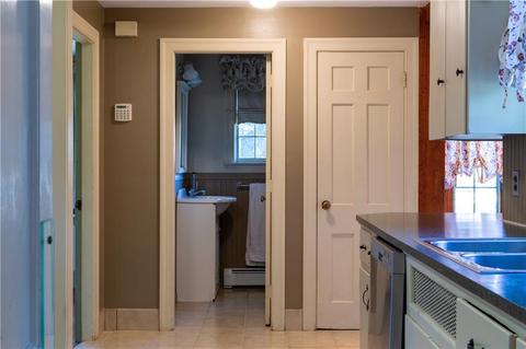 210 Squantum Dr, Warwick, RI 02888 photo 17