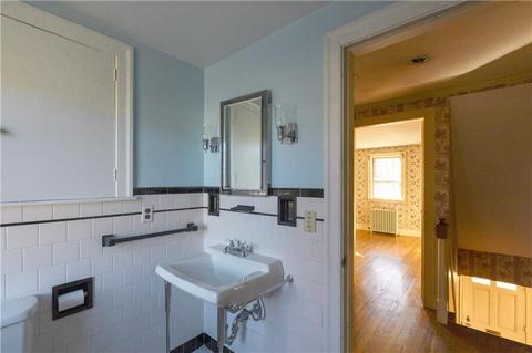 210 Squantum Dr, Warwick, RI 02888 photo 34